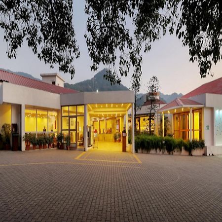 Timber Trail Base Resort - At The Foothills Of Adventure Parwanoo Eksteriør bilde